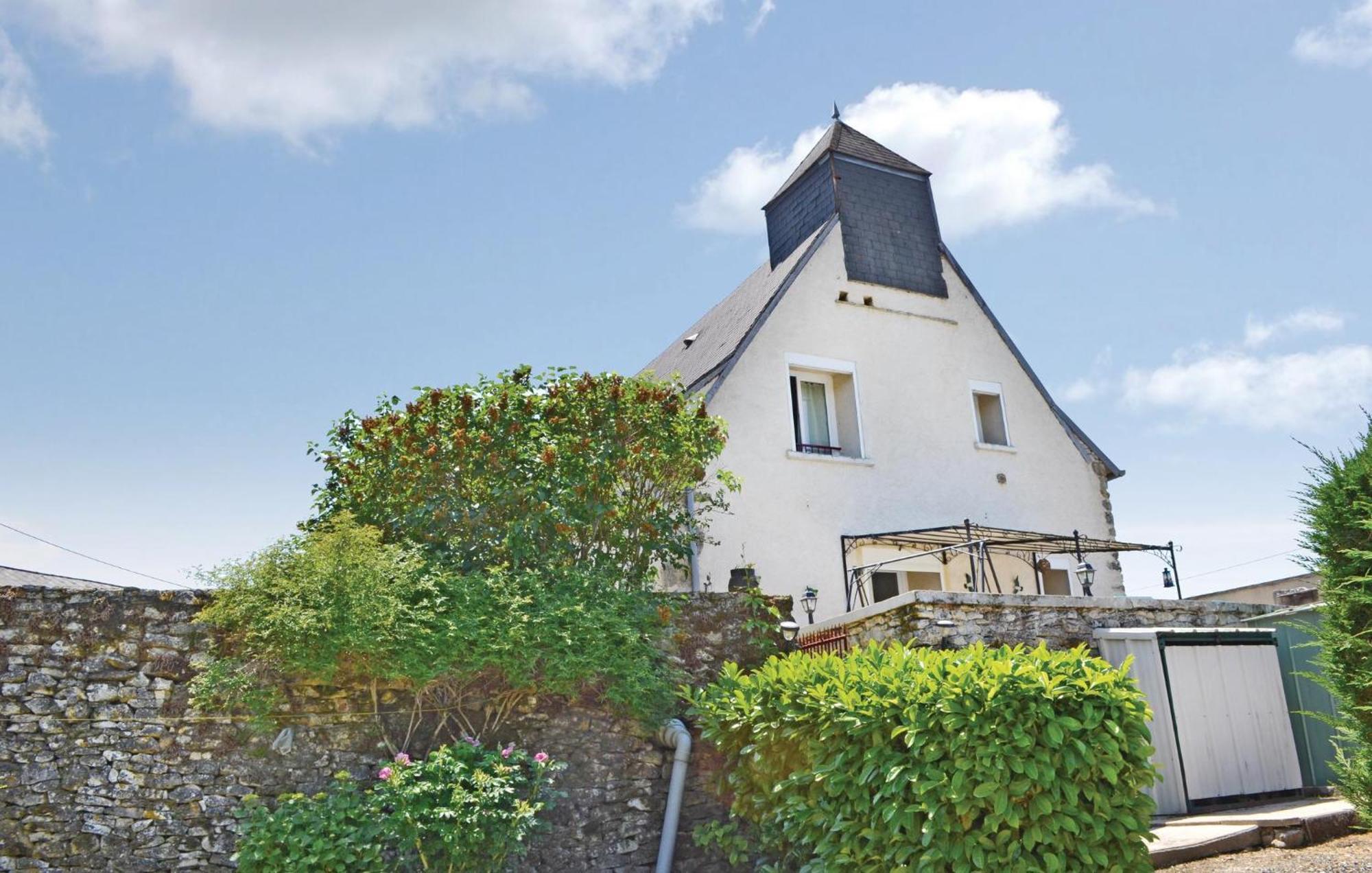 Amazing Home In Ladornac With Kitchen La Dornac エクステリア 写真