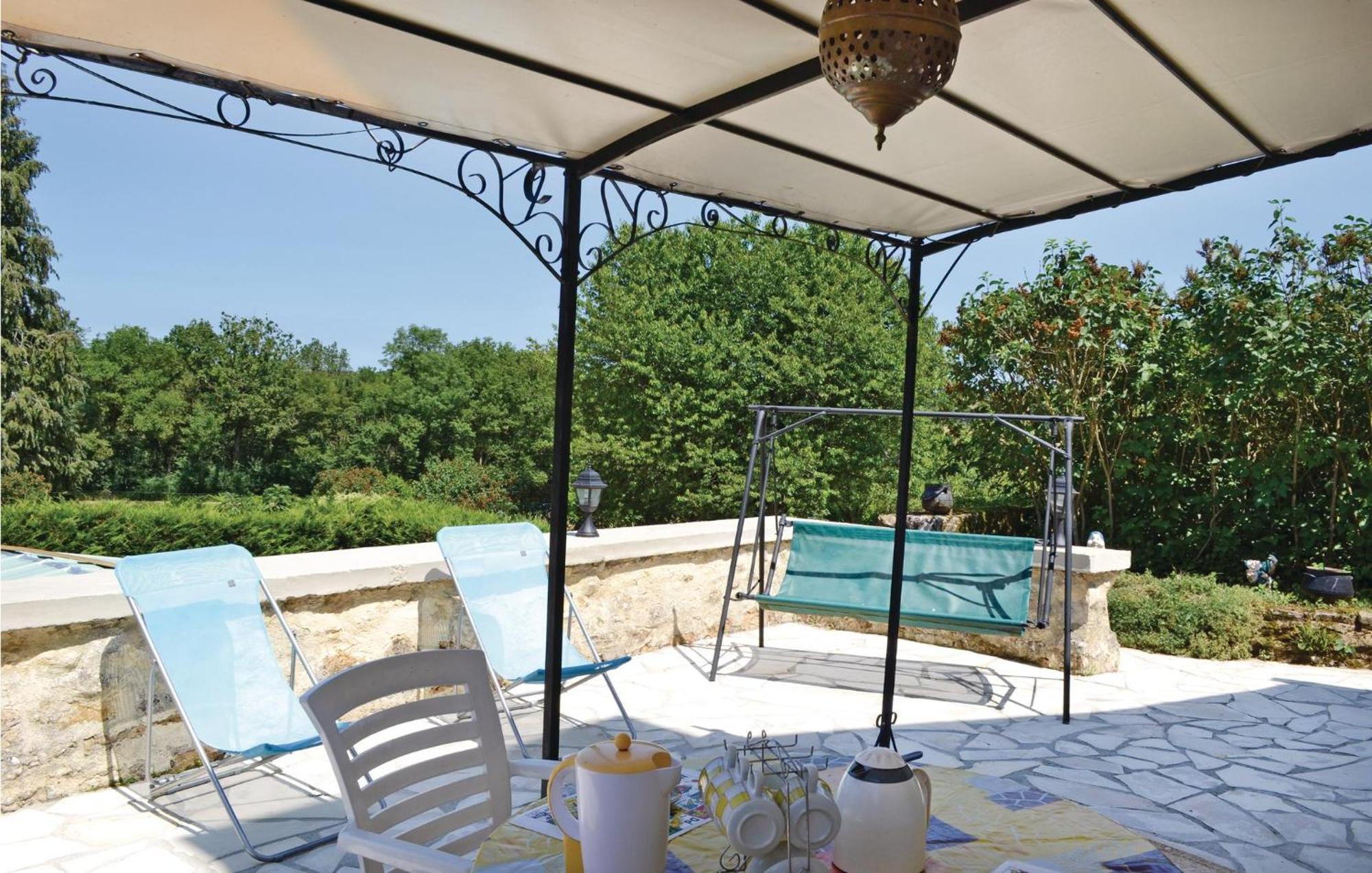 Amazing Home In Ladornac With Kitchen La Dornac エクステリア 写真